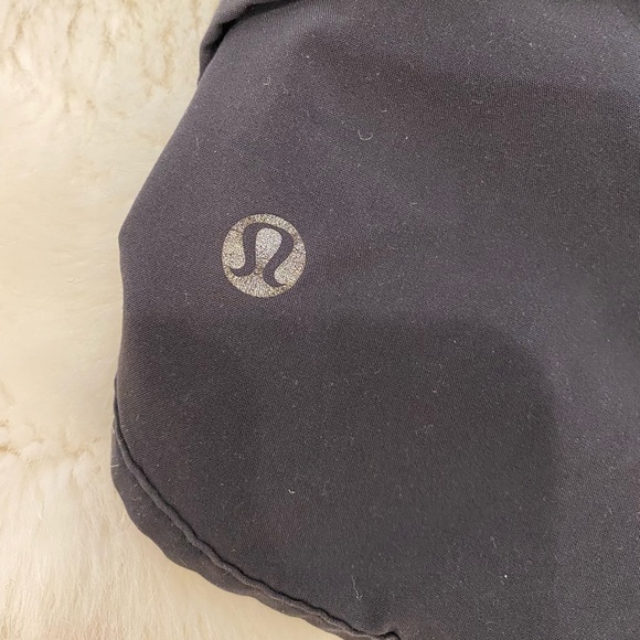 Lululemon Speed Up Shorts - Picture 4 of 4